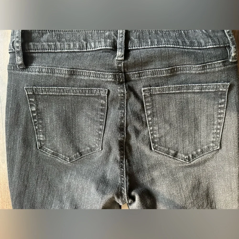 LOFT Black Skinny Jeans with Subtle Glitter Pinstripe – Size 4 / 27 - Picture 5 of 8